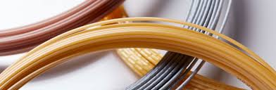 Comment choisir le bon cordage de sa raquette de tennis ?