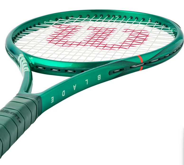 Wilson Blade 100UL V10 (265gr) 2026 - WR208410